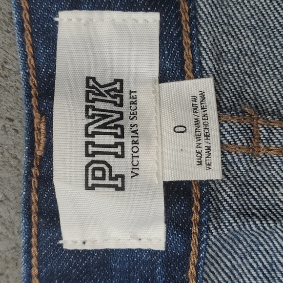 Victoria's Secret PINK Bedazzled Star Distressed Hem Jean Shorts - Picture 5 of 9